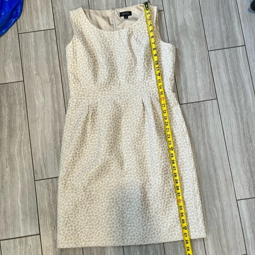 Tahari Arthur S. Levine Gold & White Dress Size 12 - Picture 5 of 9